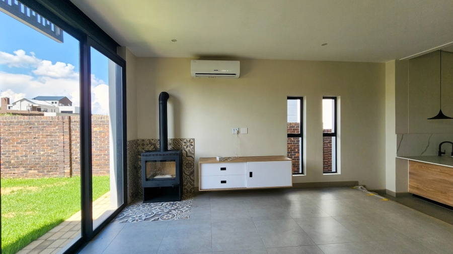 To Let 3 Bedroom Property for Rent in Helderzicht Eco Estate North West